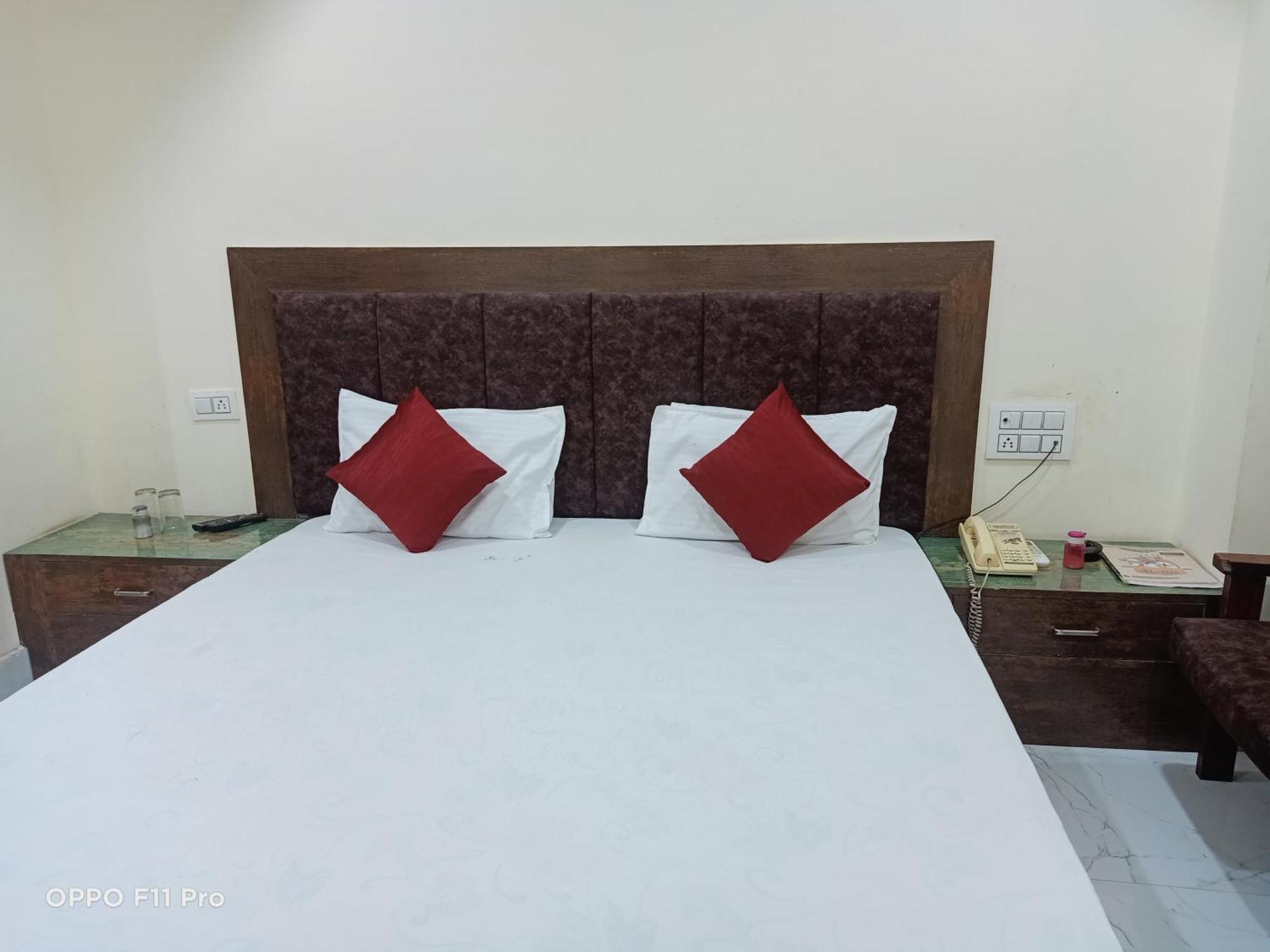 Hotel Ambassador Inn Gwalior Dış mekan fotoğraf