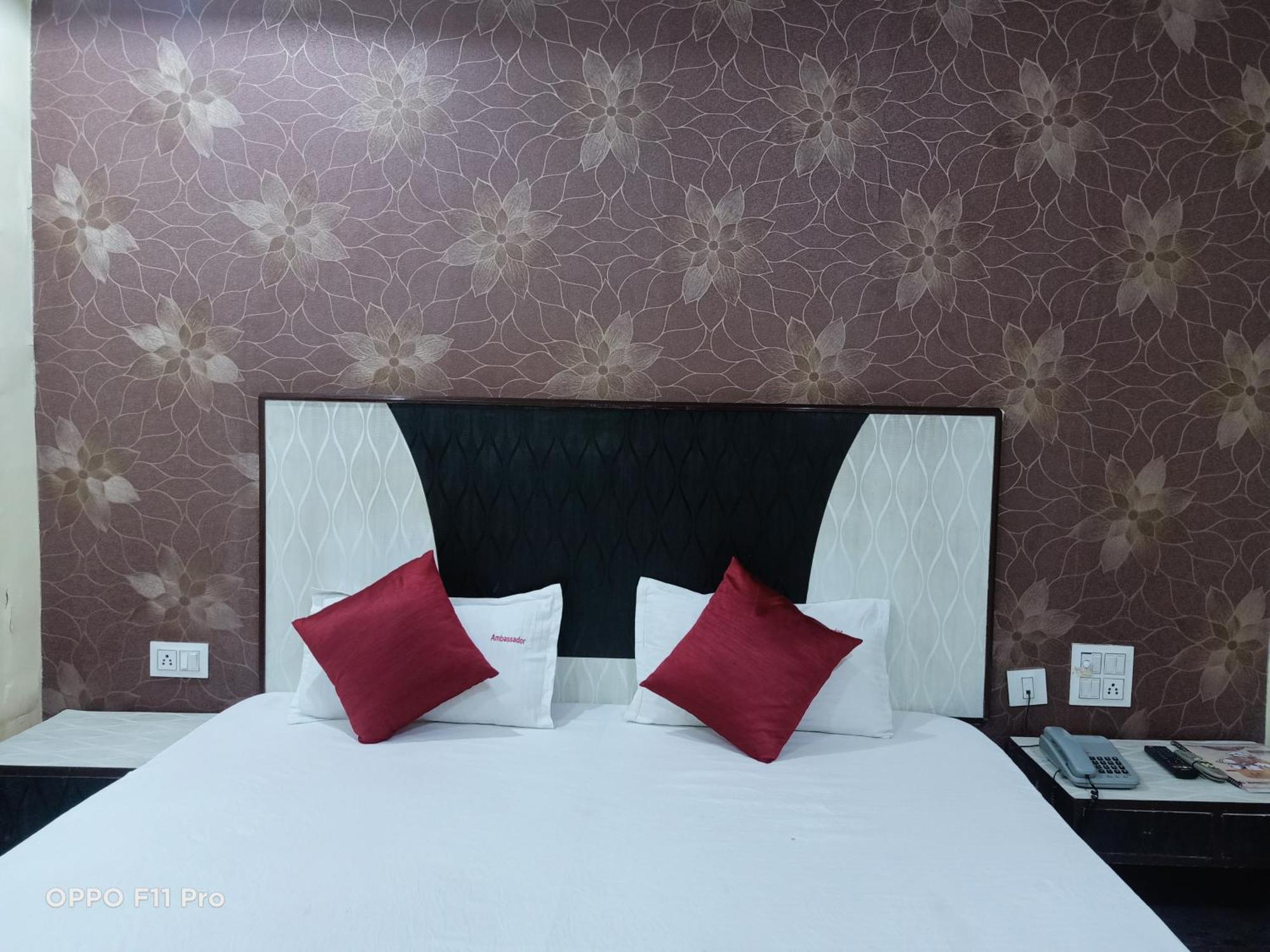 Hotel Ambassador Inn Gwalior Dış mekan fotoğraf