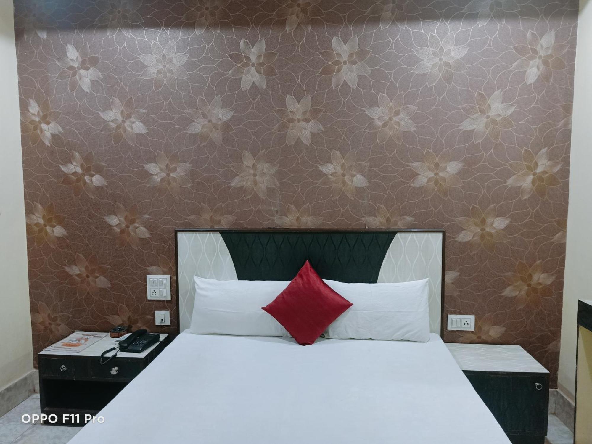 Hotel Ambassador Inn Gwalior Dış mekan fotoğraf