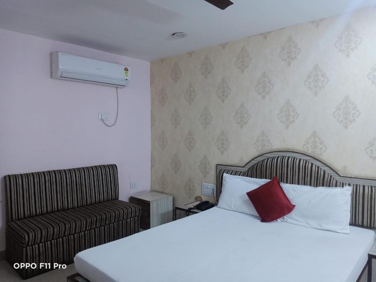 Hotel Ambassador Inn Gwalior Dış mekan fotoğraf